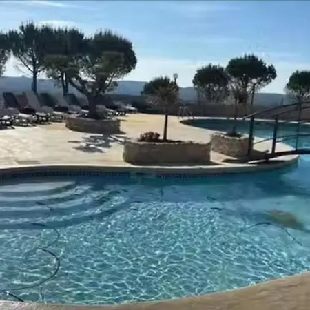 Confortable Avec Terrasse - 5 Pers. - Api-1-52-2012 Camping